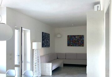 034bfc70-01d3-4f1e-9b32-f07cc7a3a71c