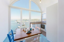 7034d726-e36e-45ac-a727-91388b2e7e18