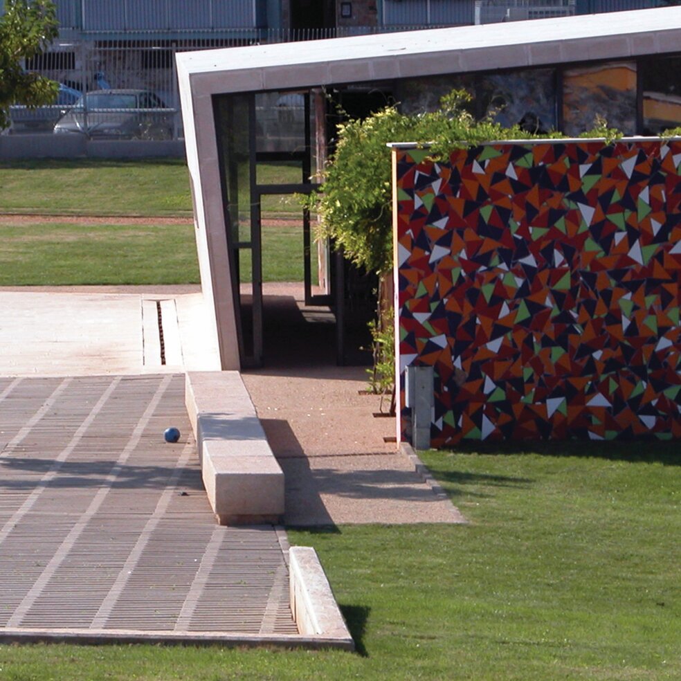 bari_q.jpeg bari_q.jpeg