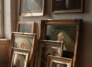 elegant_still_life_for_a_website_hero_image_a_cur-1774876688357