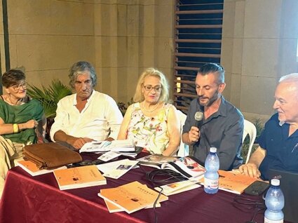 foto 7 - varanasi città sacra di giuseppe vizzari - 29 luglio 2026.jpeg