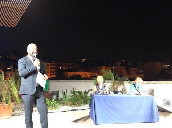 2956a3ac-2f7a-4a3f-9d5b-bbe65ebdb072 2956a3ac-2f7a-4a3f-9d5b-bbe65ebdb072