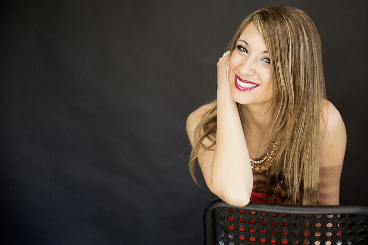 veronika2ph.jpeg veronika2ph.jpeg