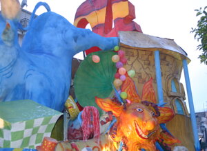 carnevale%20cinisi%202009%20185.jpeg carnevale%20cinisi%202009%20185.jpeg