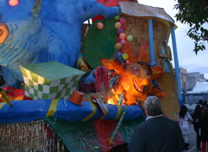 carnevale%20cinisi%202009%20191.jpeg carnevale%20cinisi%202009%20191.jpeg