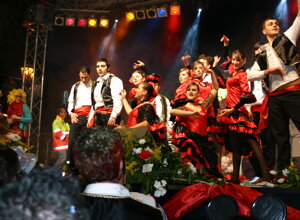 carnevale%20cinisi%202009%20186.jpeg carnevale%20cinisi%202009%20186.jpeg