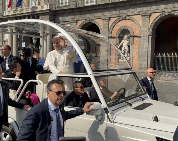 il_papa_a_napoli_9.jpeg