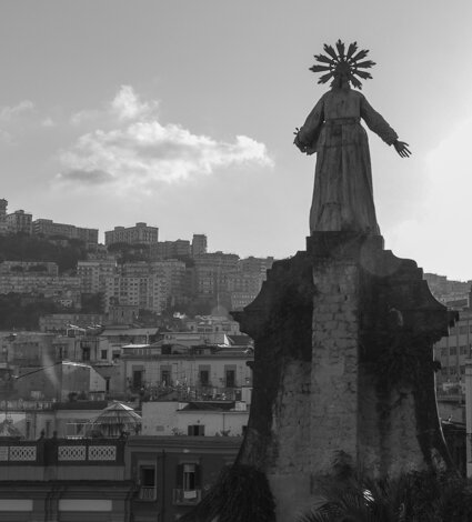 03_def_foto_libro_linda.jpeg 03_def_foto_libro_linda.jpeg