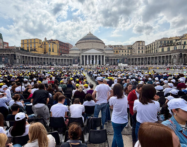 il_papa_a_napoli_4.jpeg