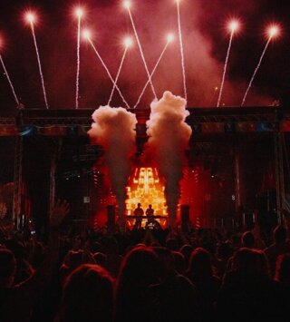 fuochi-artificio-matrimoni-aziende-concerti-fx-napoli.jpg fuochi-artificio-matrimoni-aziende-concerti-fx-napoli.jpg