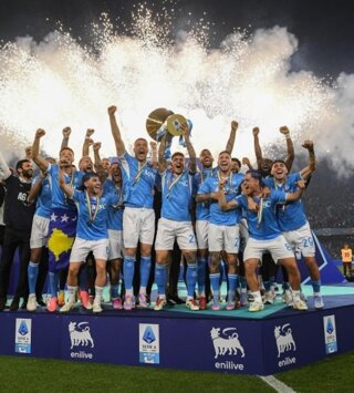 fuochi-artificio-matrimoni-aziende-concerti-fx-napoli.jpg fuochi-artificio-matrimoni-aziende-concerti-fx-napoli.jpg