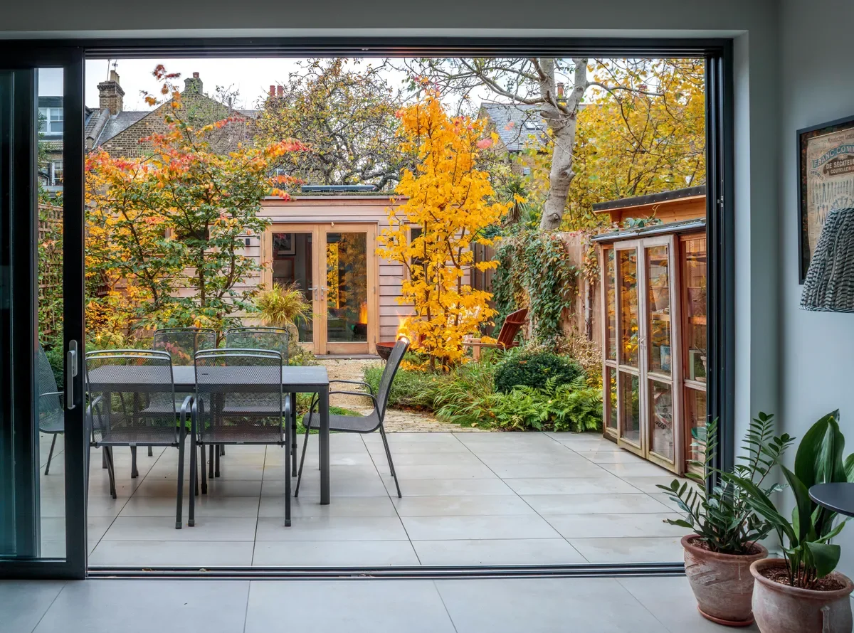 Biofilia: perch&eacute; la vista sulla natura rende gioiosa la tua giornata (e il tuo cervello) Biofilia 1.1 Natura Nello Spazio-Contatto Visivo con la Natura