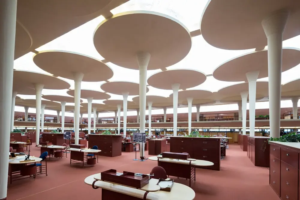 04-johnson-building-wright.jpg.webp Uffici S.C. Johnson, Frank Lloyd Wright, Racine, 1939