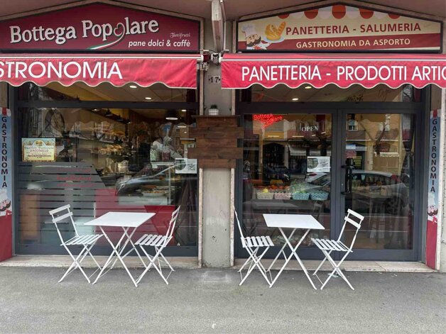 esterno negozio.jpeg