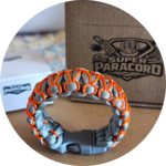 bracciale-in-paracord-550-fatto-a-mano-chiusura-in-tinta