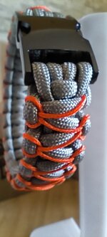 bracciale-paracord-550-artigianale-grigio-arancio-chiusura-in-metallo-fume