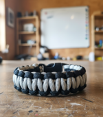 braccialetto-paracord-550-fatto-a-mano-nero-argento