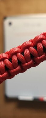 portachiavi-super-paracord-racing-linker-red-black-dettagli-metal