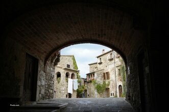montemerano pixels.jpeg