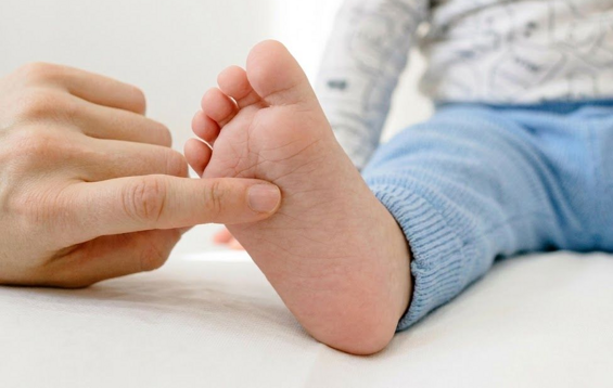 Podologia pediatrica per bambini e adolescenti