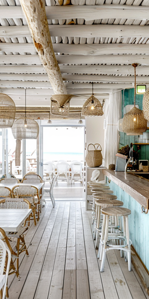 samantha_madproject_57702_restaurant_cafe_on_the_beach_in_ita_95190eb4-60d2-4cf1-b2fb-6af9f30805b3_3