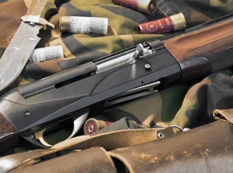 hunter-shotgun-beautiful-sunset-autumn-260nw-2704424151.webp