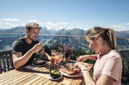 kulinarik-im-franzl-schmittenhoehe_culinary-delights-at-franzl-schmittenhoehe-c-zell-am-see-kaprun-tourismus-3_medium-1606x1067.jpeg