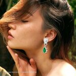 orecchini-leone-e-goccia-verde-smeraldo-con-cubic-zirconia-bianchi-in-argento-925