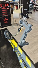 brake-bleed-syringe-holder