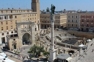 anfiteatro-romano-lecce-2.jpeg anfiteatro-romano-lecce-2.jpeg