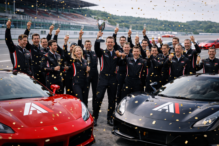 team building supercar lombardia