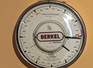 orologio ex ricambi berkel funzionante REMADE IN FRANCIACORTA orologio ex ricambi berkel funzionante REMADE IN FRANCIACORTA