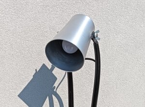 lampada da tavolo industriale remade in franciacorta