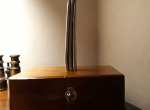 BASE LEGNO CON INTERRUTORE ON/OFF LAMPADA DA TAVOLO REMADE IN FRANCIACORTA