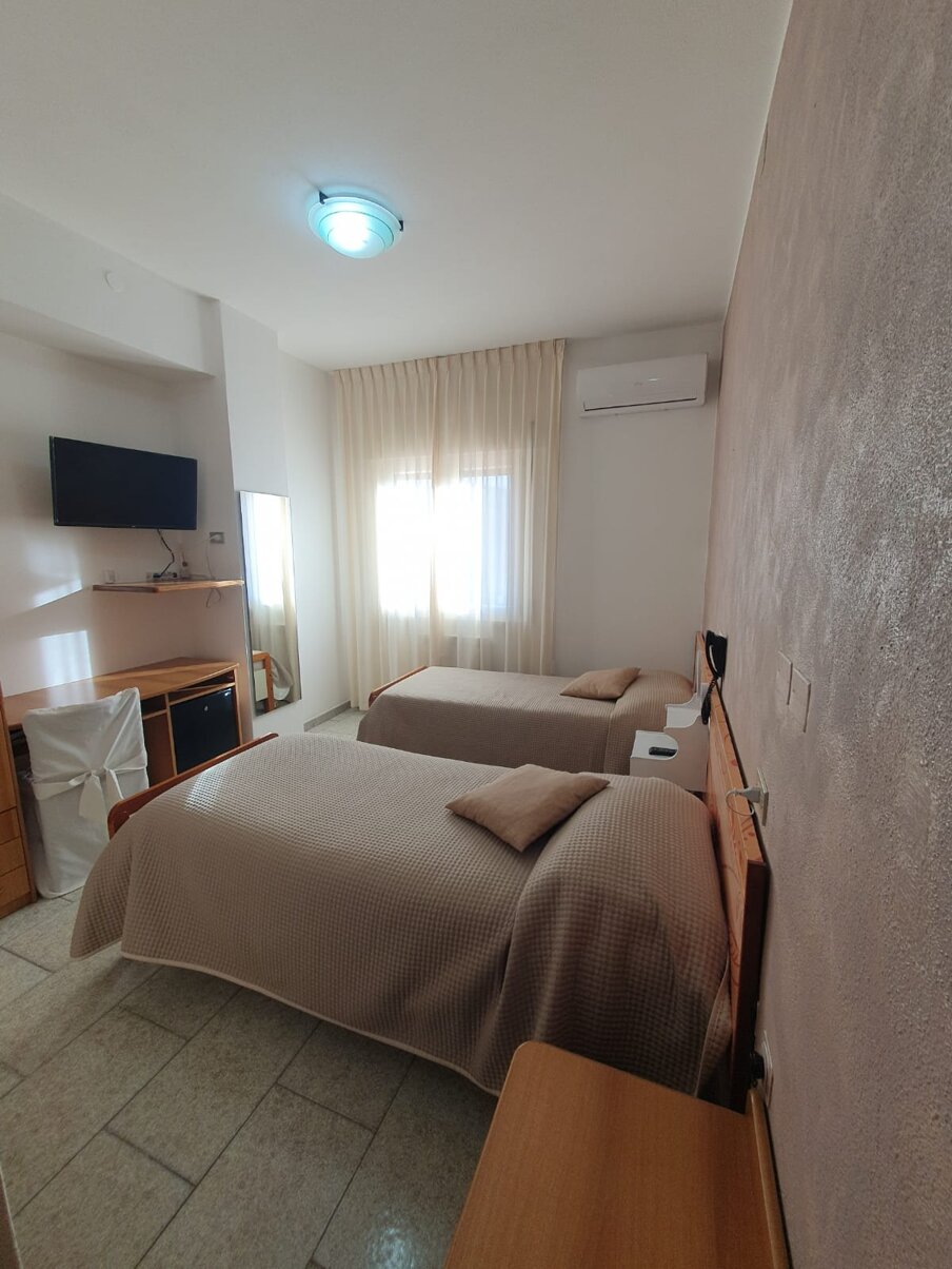 Hotel Rho 
