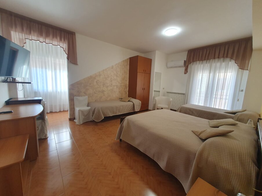 Hotel Rho 