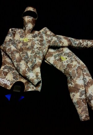 Muta mimetica monofoderato neoprene sheico pesca subacquea