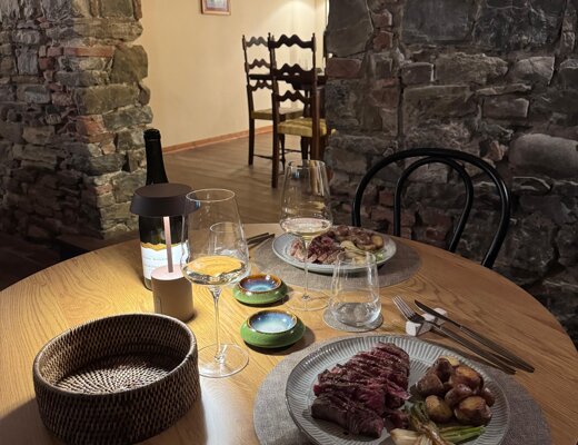 Tagliata di Chianina, patate novella, demi glace