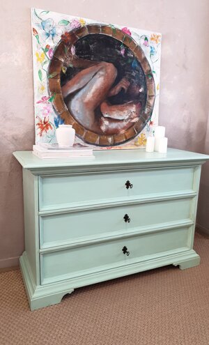 armadio-fiori-bianchi.jpeg