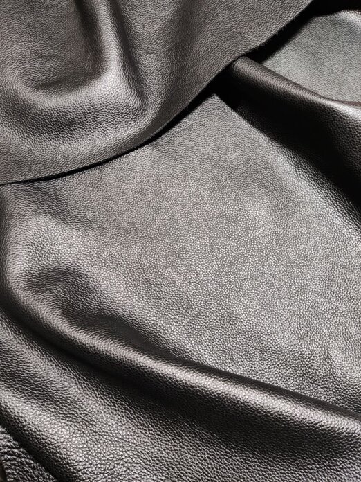 pelle.jpeg pelle.jpeg