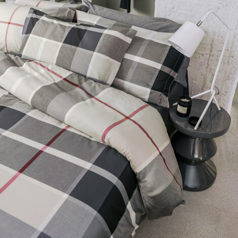 3464de4c1ba9c69c120beed3c729a74f195c712b_slide-home-dett-linea-intagli_web.jpeg