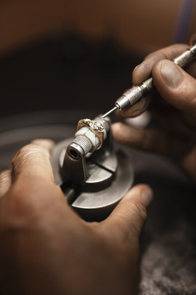 jeweler-working-shop-with-equipment.jpeg
