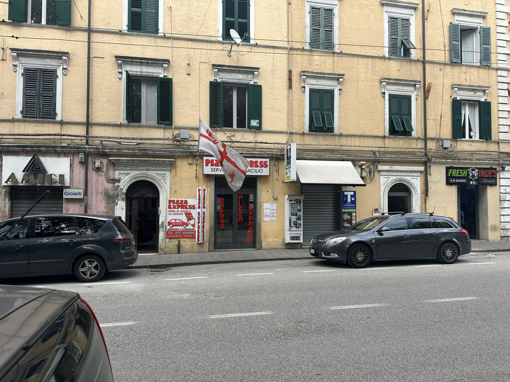 pizzeria.jpeg