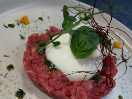 tartare burrata.jpeg