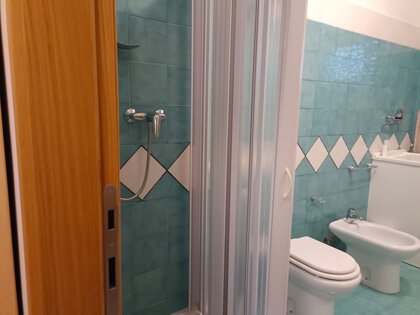 bagno sotto2.jpeg bagno sotto2.jpeg