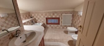 bagno piano superiore.jpeg bagno piano superiore.jpeg