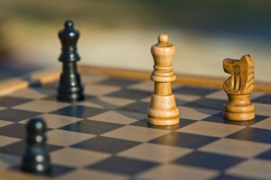 ha11ok-chess-1215079_1920.jpeg