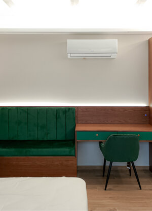 panca e scrivania b&b