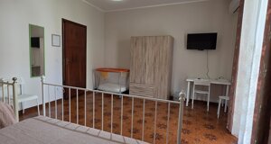 Letti singoli e arredamento moderno camere B&B Dolce Dormire Sommatino