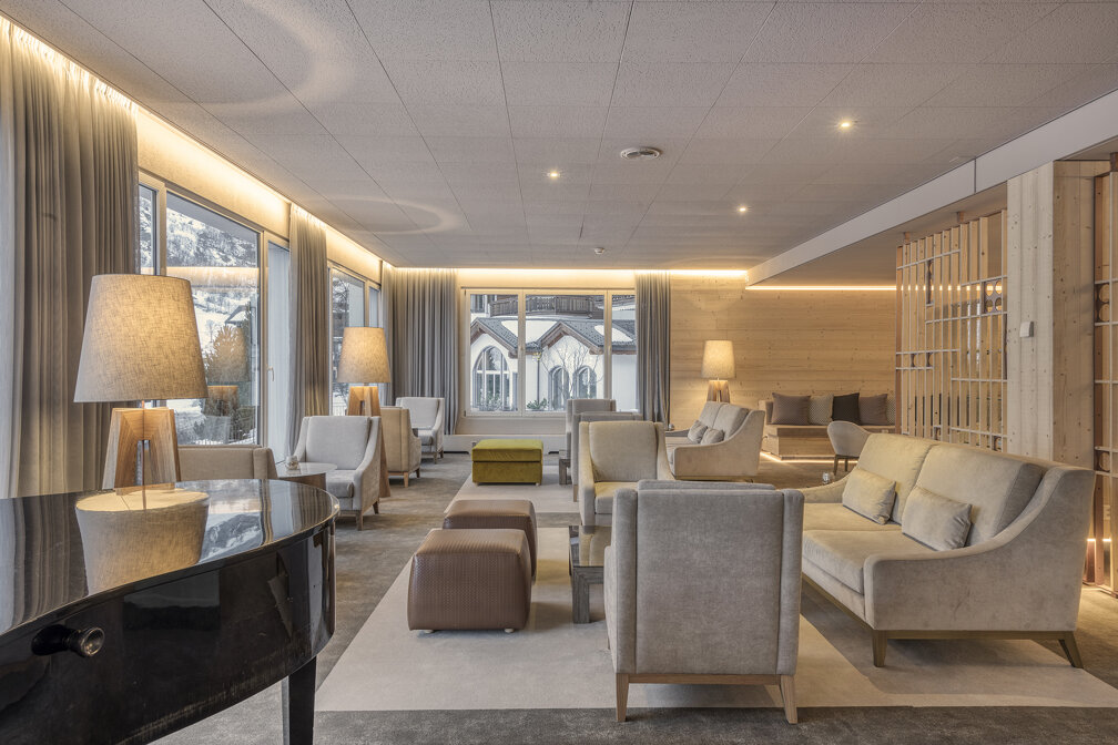 lobby10.jpeg